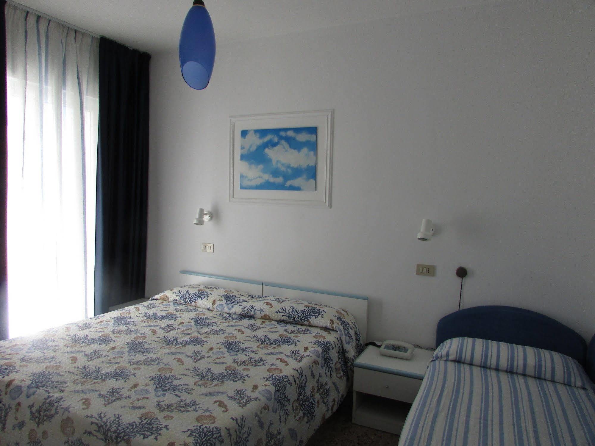 Hotel Manila Τζεσόλο Λίντο Εξωτερικό φωτογραφία